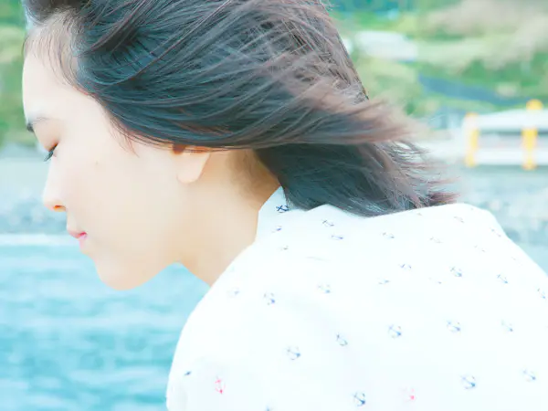 夏目あおい (Adesso co., ltd) – Natsume Aoi (Adesso co., ltd) – hair&makeup by Shimamura Kiyomi / assist by Sato Manato